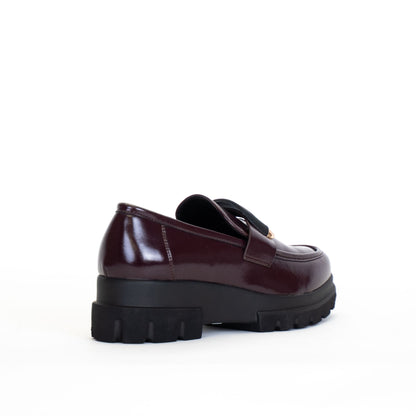 MOCASSINO CON ACCESSORIO SQUADRATO